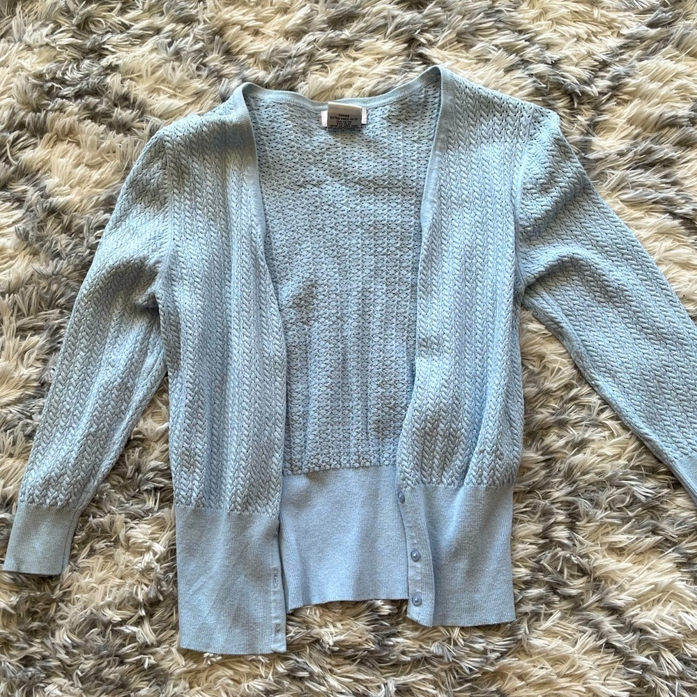 George light blue cardigan, knit pattern, 3/4 sleeves, stretchy with buttons